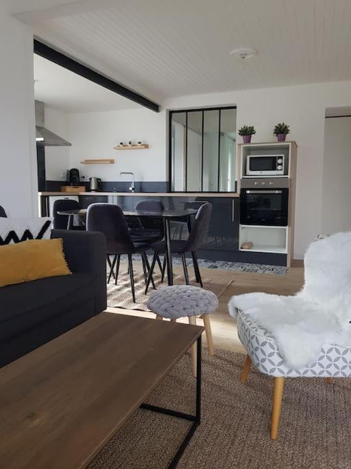 Maison Proche Clermont-Fd Entre Chu Et Cezeaux -Parking Beaumont  Екстериор снимка